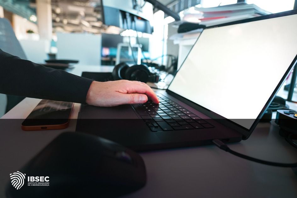 Warlock explora SharePoint em infraestruturas críticas