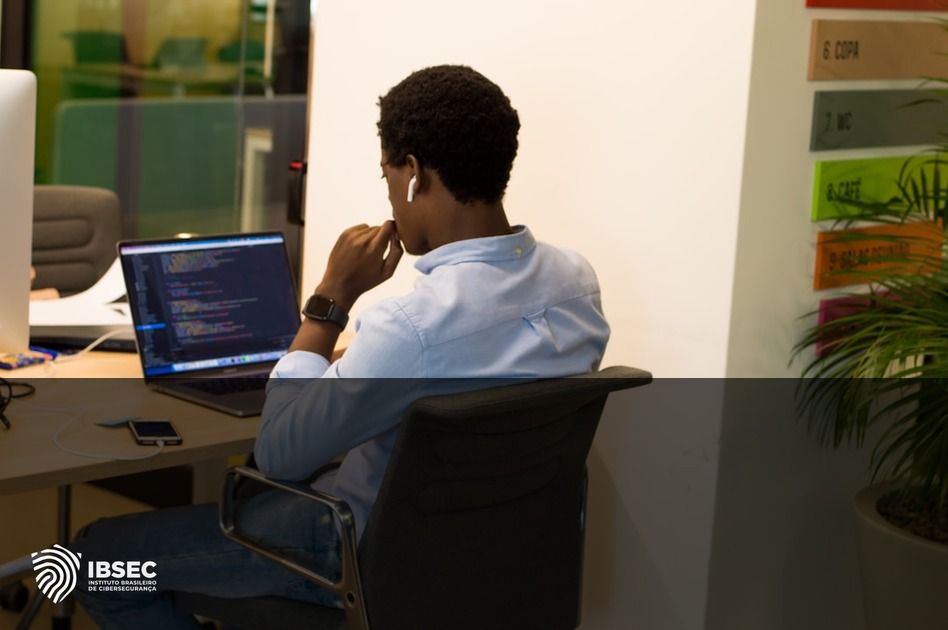 Ataque cibernético paralisa telecomunicações em Angola