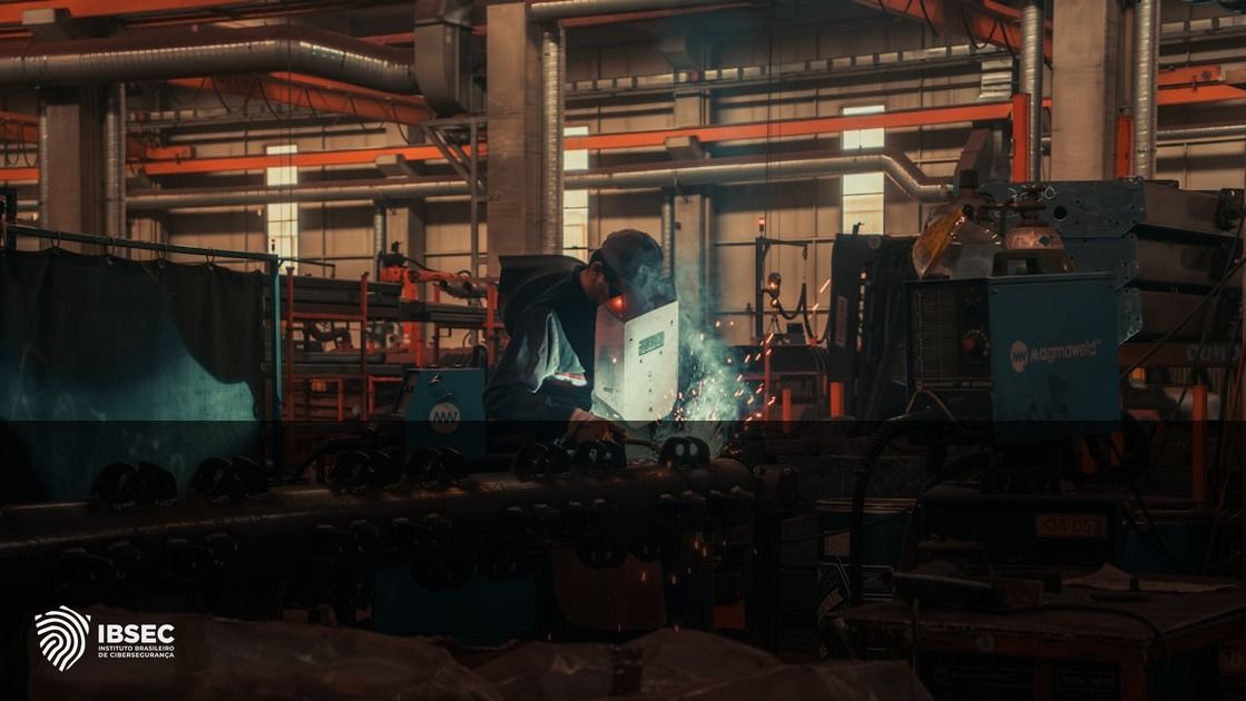 Planos de Resposta a Incidentes na Manufatura: Essenciais em 2026
