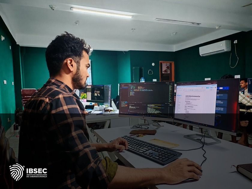 Desenvolvimento Seguro em Nuvem: Desafios e Práticas