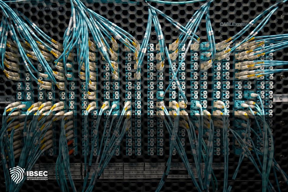 Hackers invadem prefeitura e desviam dinheiro público