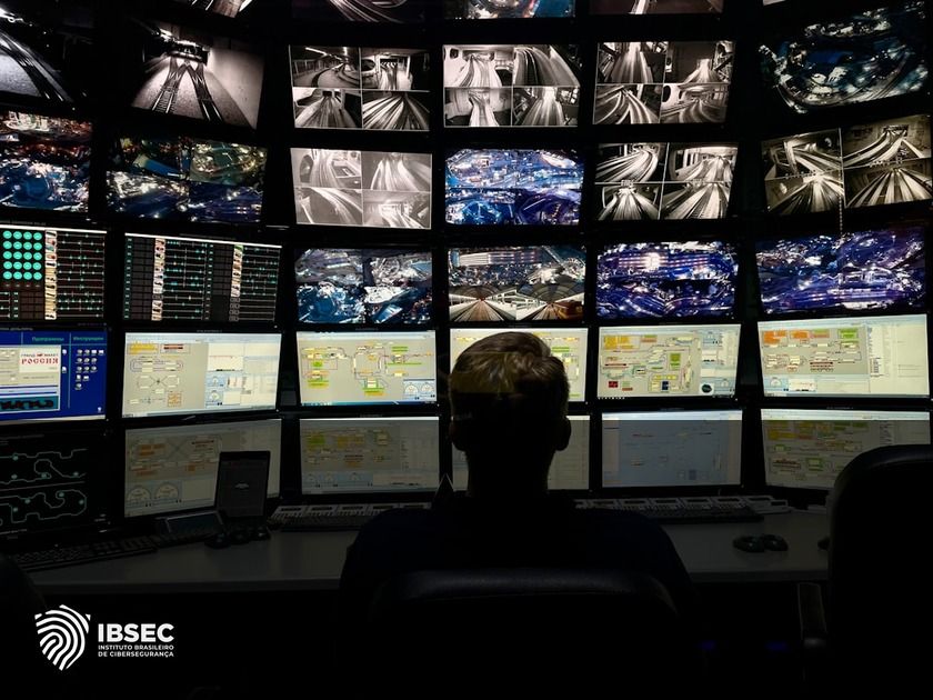 Malware em Android de Carros: Ameaça e Mitigação