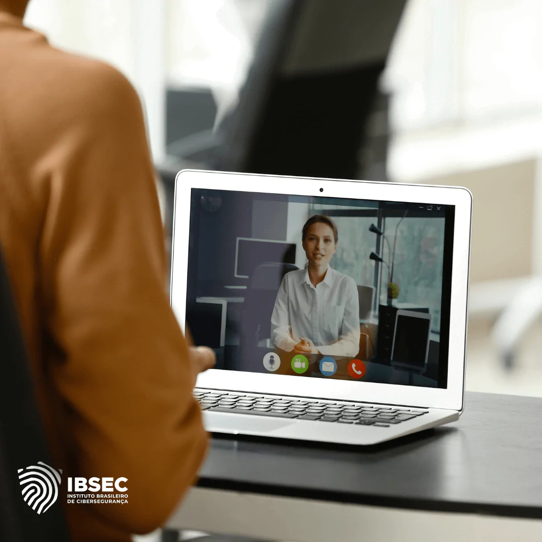 Como fazer entrevista de emprego online: 16 dicas